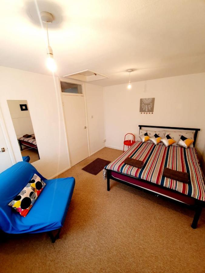 Rayleigh Town Centre 2 Bedroom Apartment 外观 照片