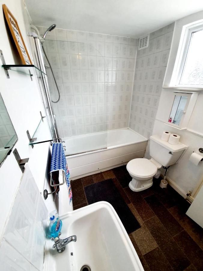 Rayleigh Town Centre 2 Bedroom Apartment 外观 照片